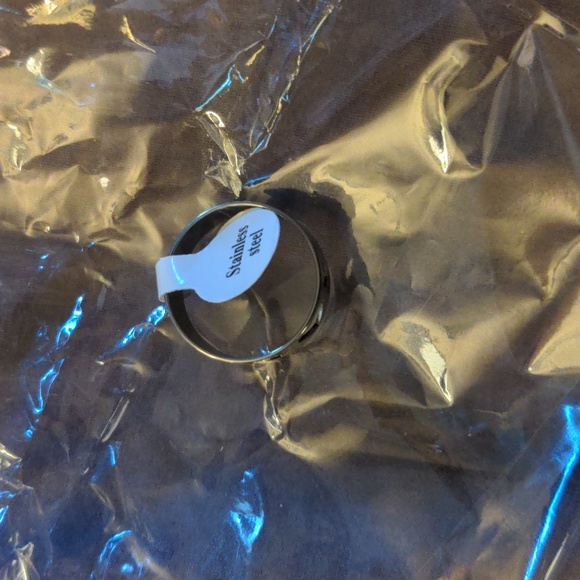 Heart Ring Size 20 NWT Women's Stainless Steel - Picture 4 of 5